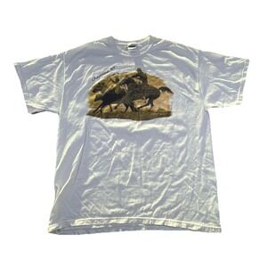 Cheyenne, WY Western Rodeo T-Shirt Adult Size XL Yeehaw Cowboy Roping Bulls